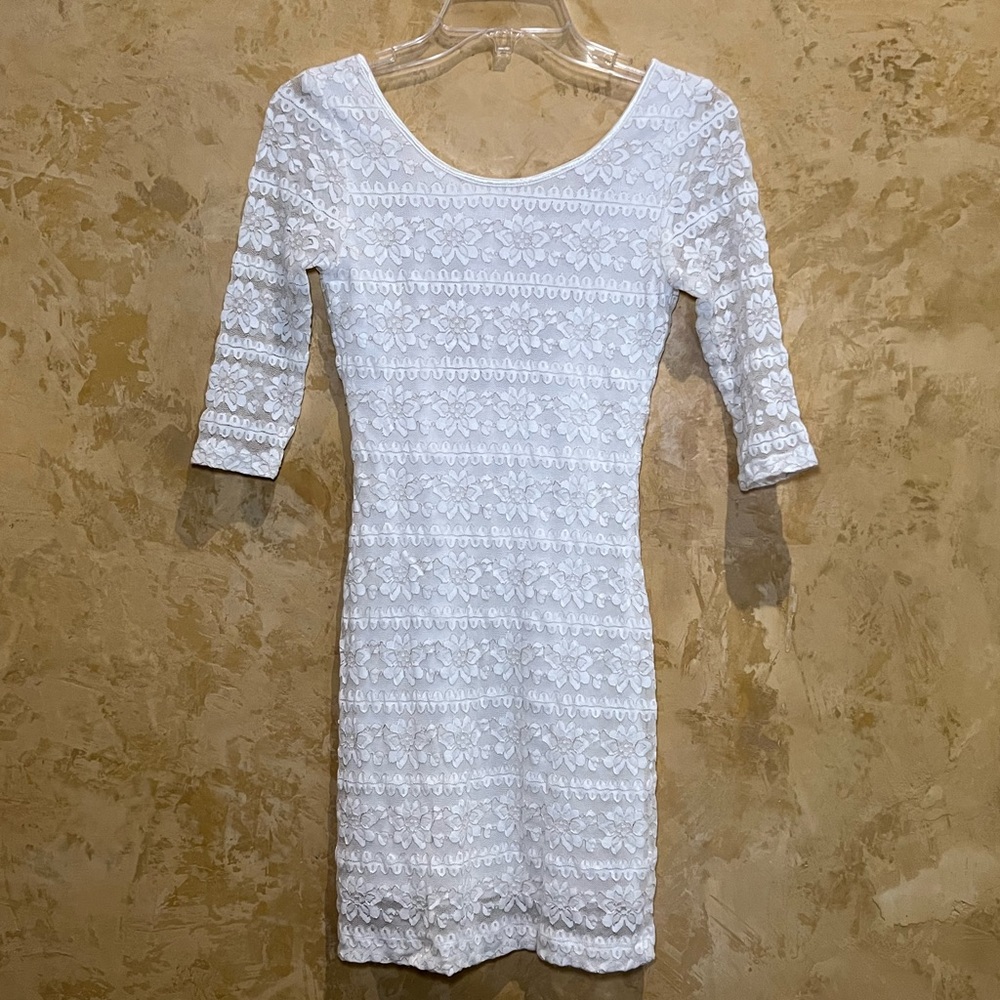Lovely Day Off-White Lace Dress with Gold Details - Size Small, Worn a few times